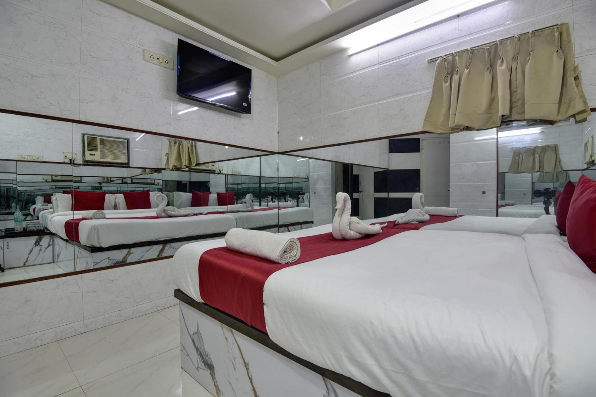 Sun Guest House Mumbai Bagian luar foto